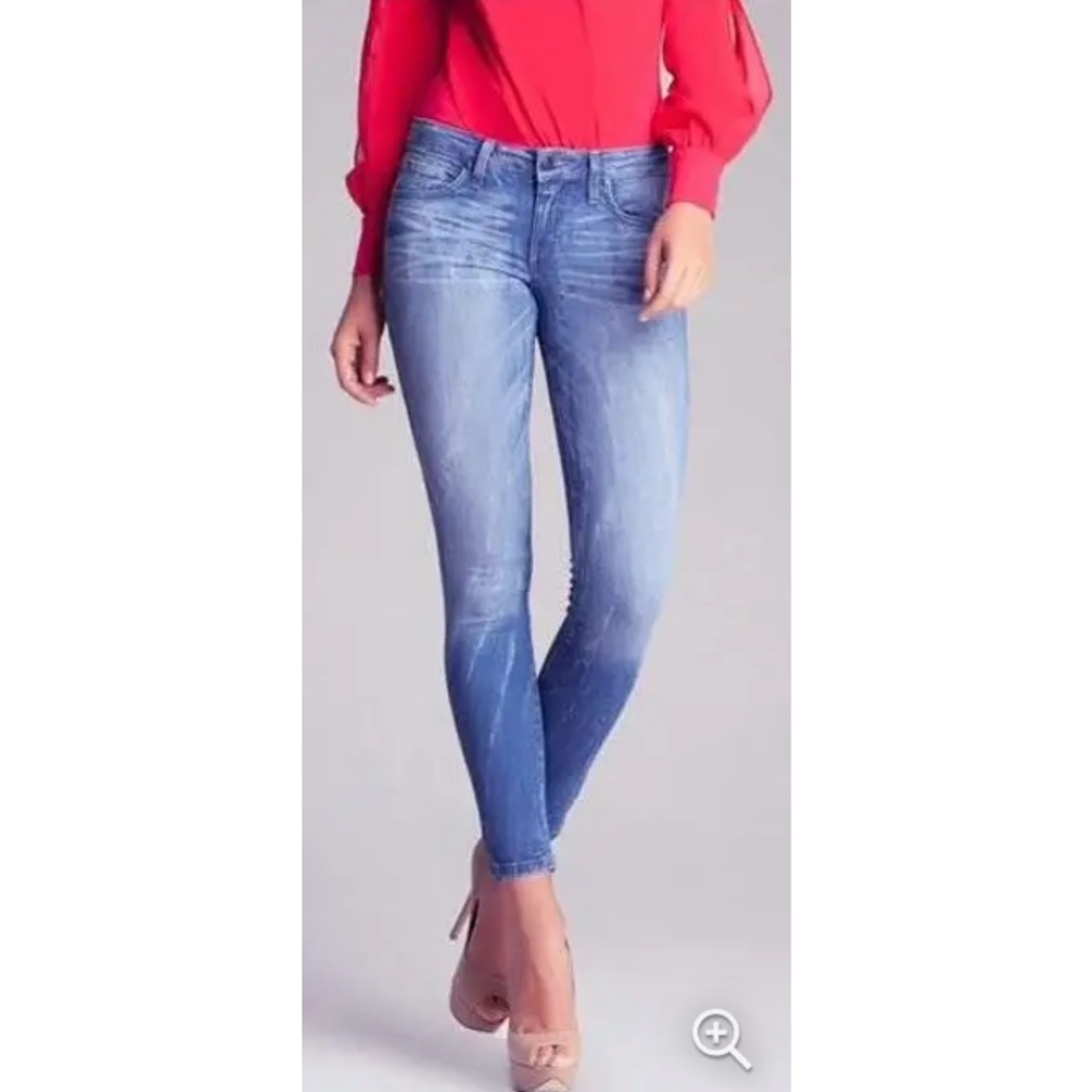 BEBE Signature Icon Skinny Sundance Jeans